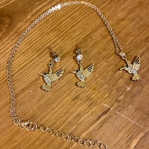 Dainty hummingbird set on rose gold with dangle earrings 18”